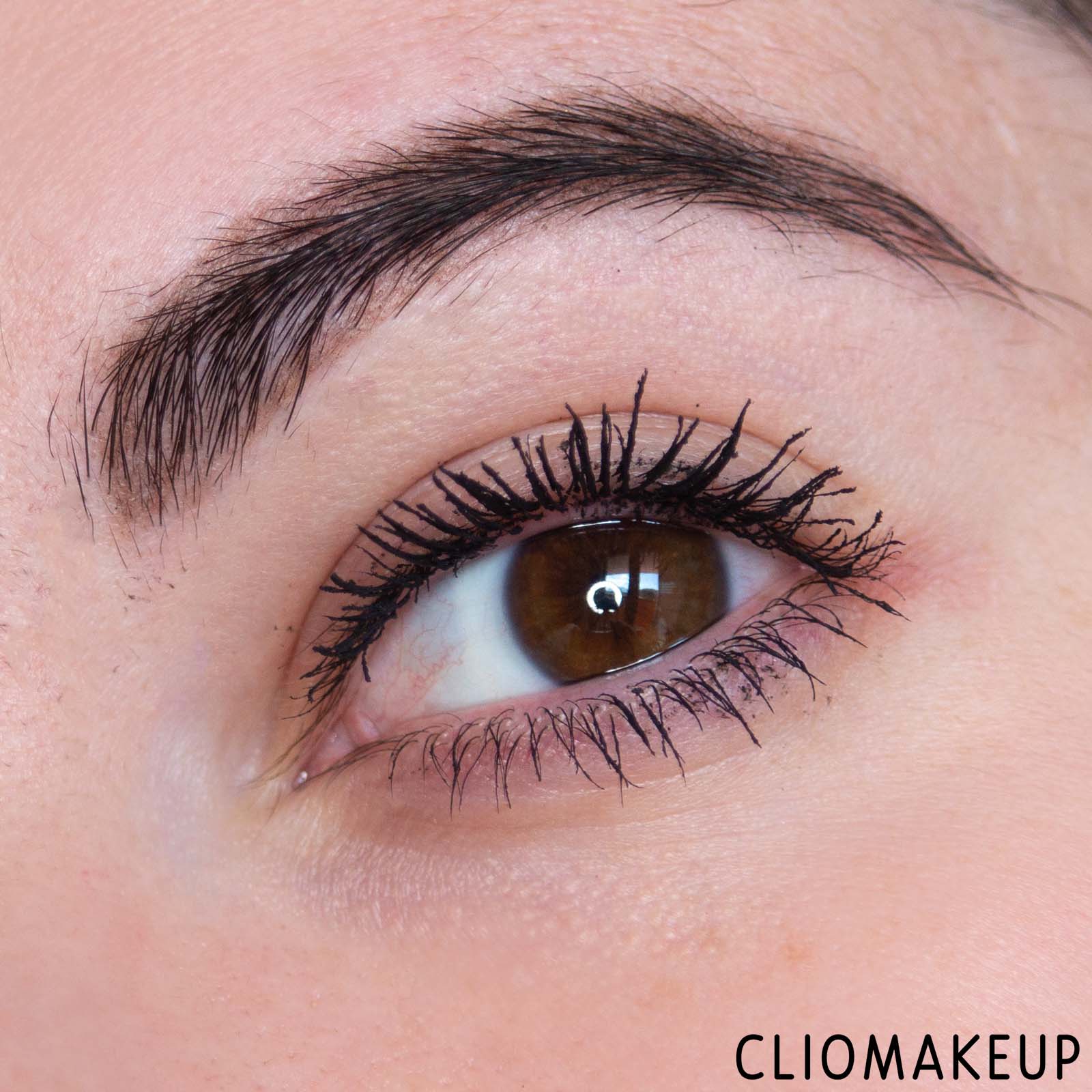 cliomakeup-recensione-mascara-revolution-5d-lash-pow-extreme-volume-mascara-15