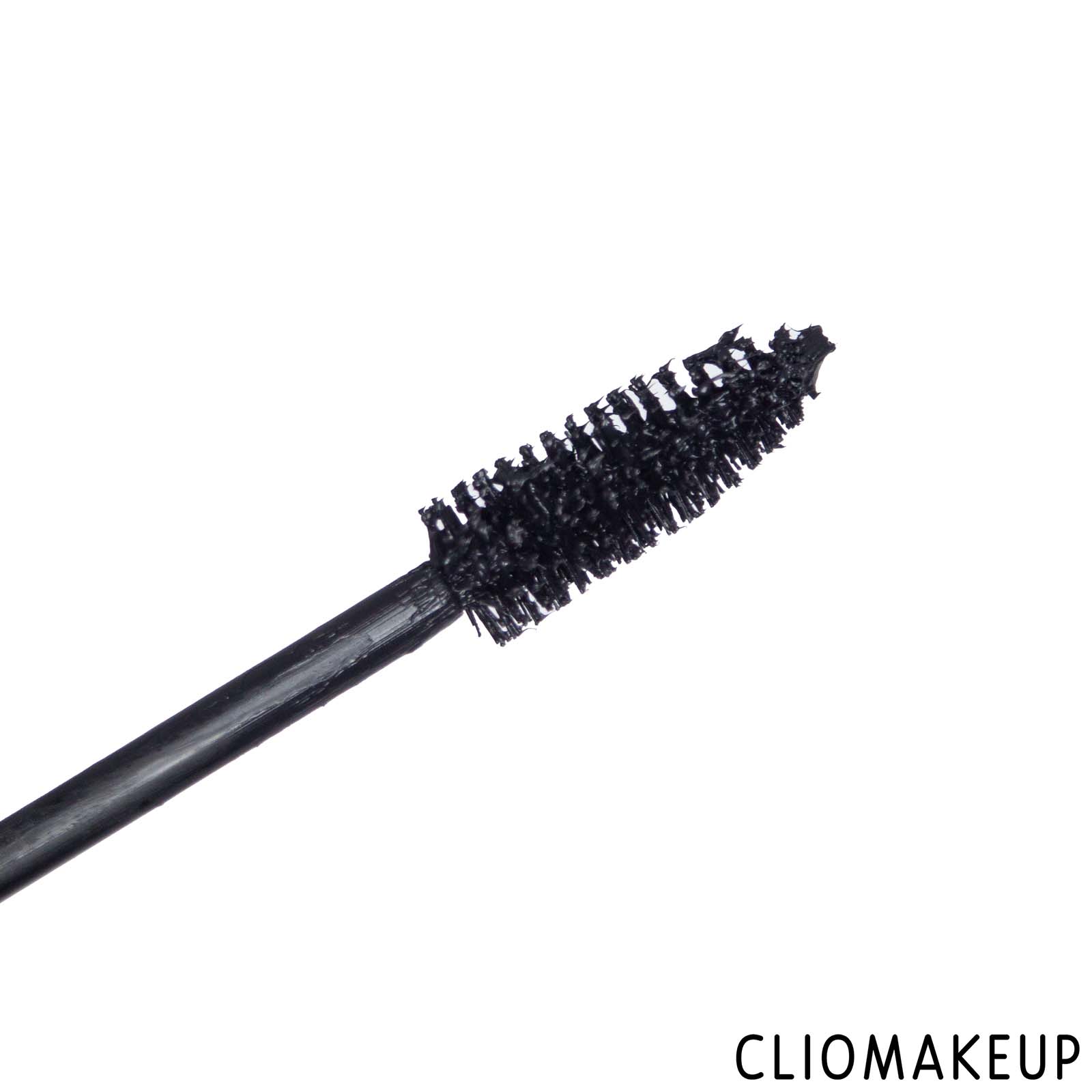cliomakeup-recensione-mascara-revolution-5d-lash-pow-extreme-volume-mascara-5