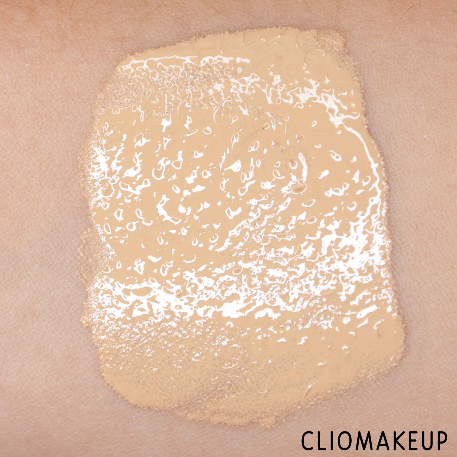 cliomakeup-recensione-fondotinta-nars-light-reflecting-foundation-7