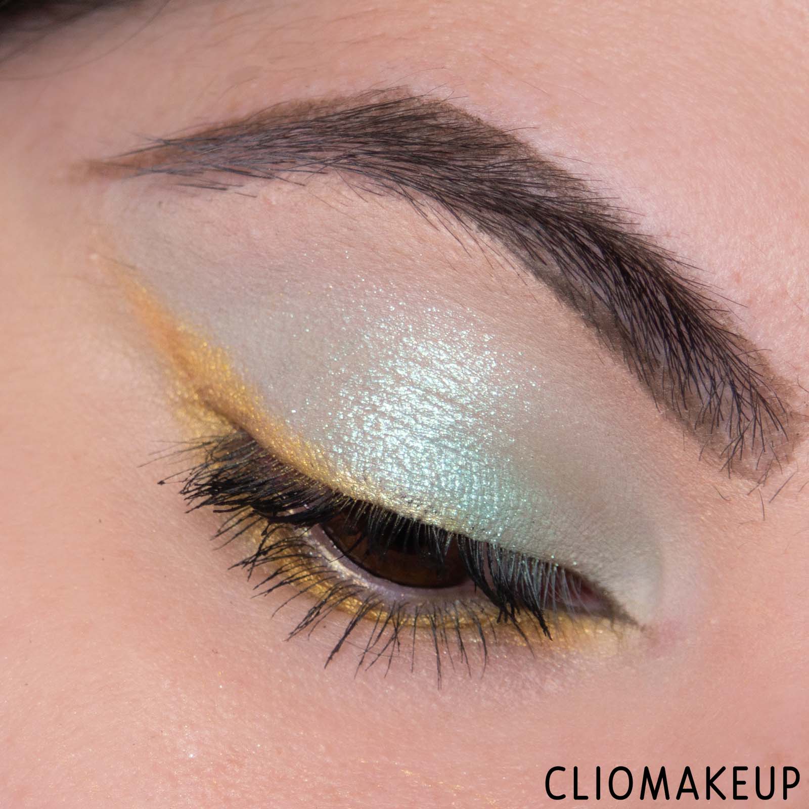cliomakeup-recensione-palette-revolution-x-nikki-lilly-eyeshadow-palette-pastel-delights-11