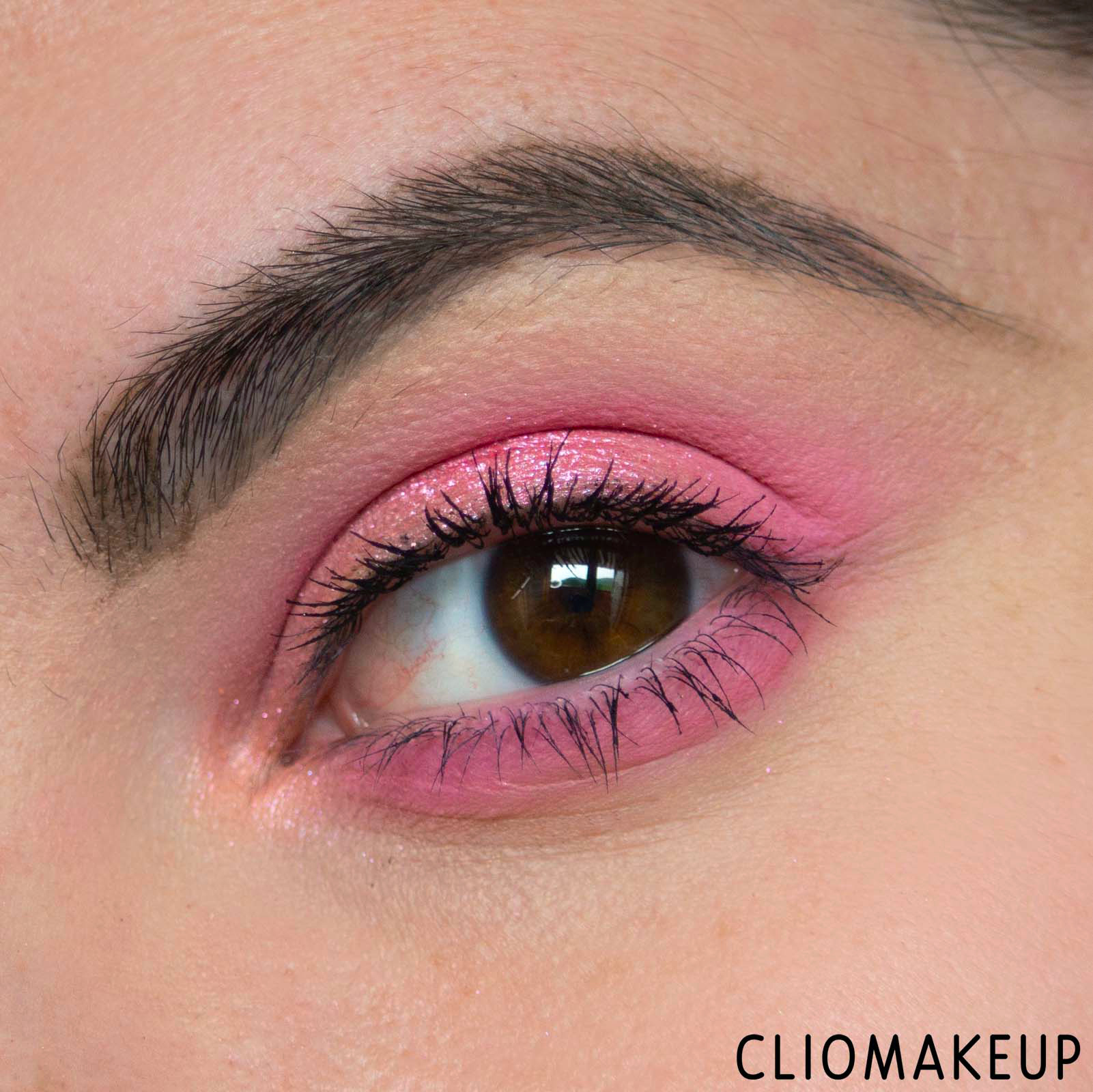 cliomakeup-recensione-palette-revolution-x-nikki-lilly-eyeshadow-palette-pastel-delights-13
