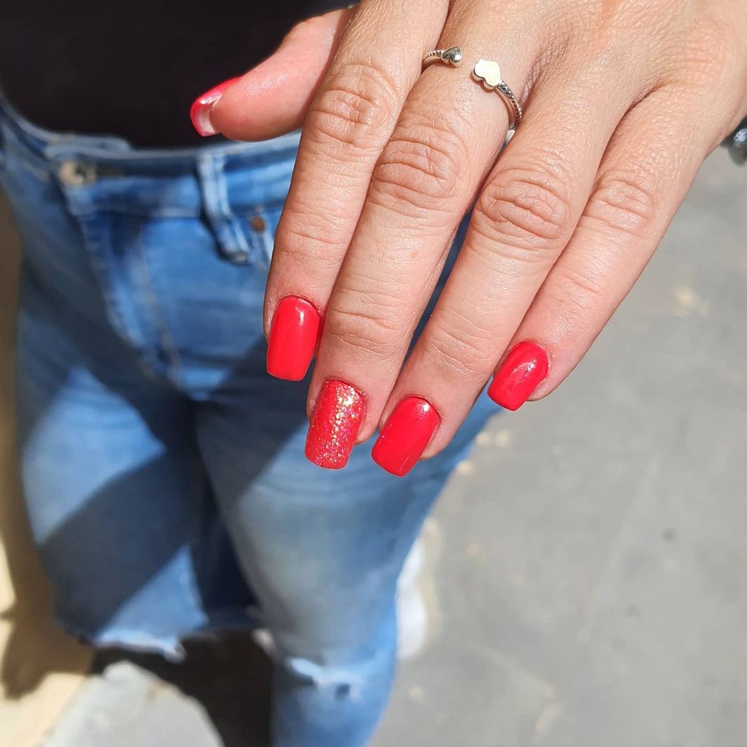 Cliomakeup-unghie-golden-corallo-colore