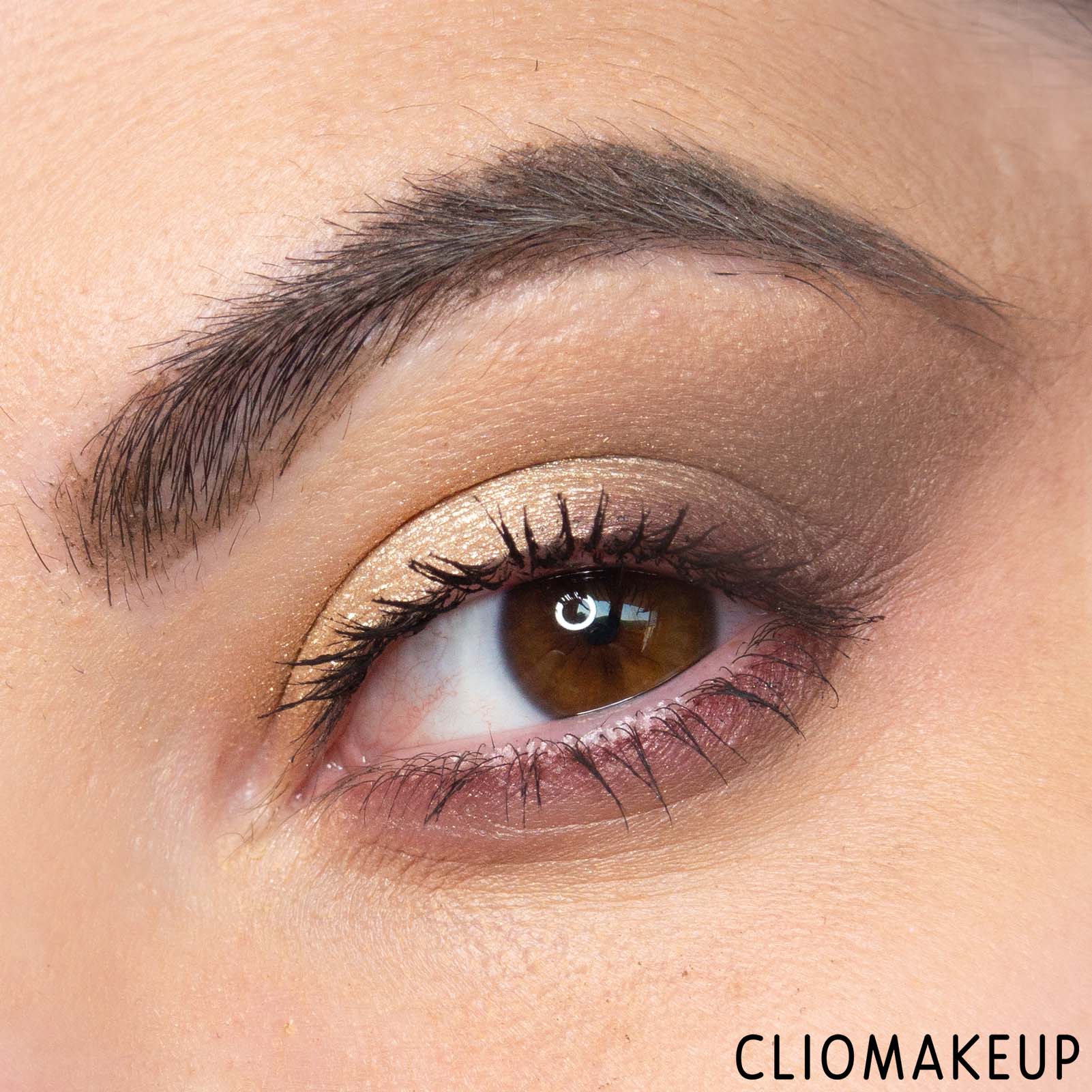 cliomakeup-recensione-palette-kiko-festival-glow-back-on-stage-eyeshadow-palette-12