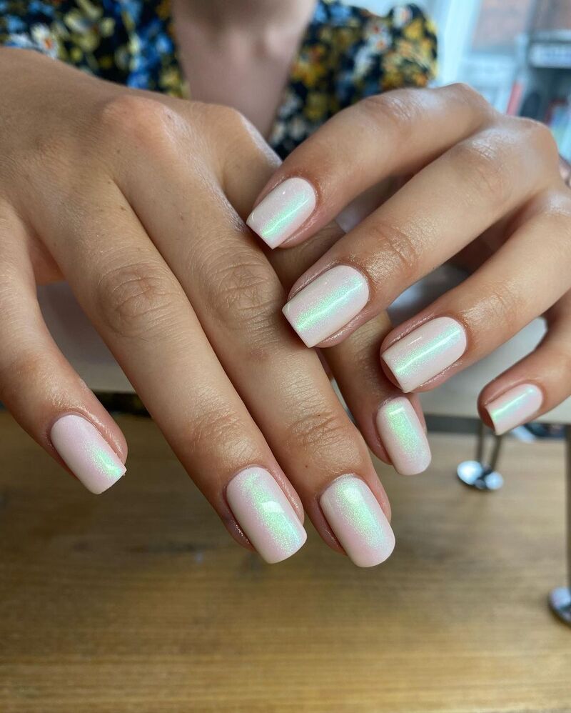 cliomakeup-pearly-nails-bianco-latte