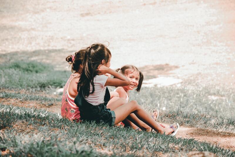 cliomakeup-viaggio-auto-con-bambini-compagnia