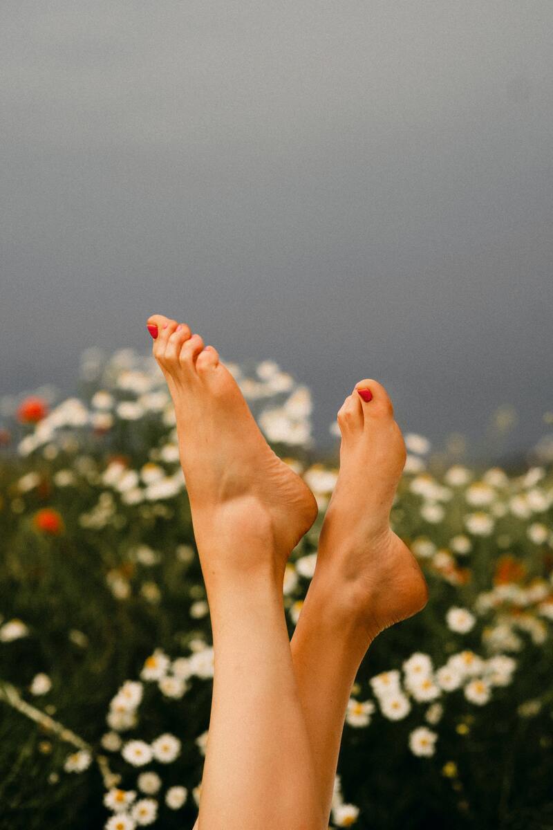 cliomakeup-cura-piedi-settembre-pedicure