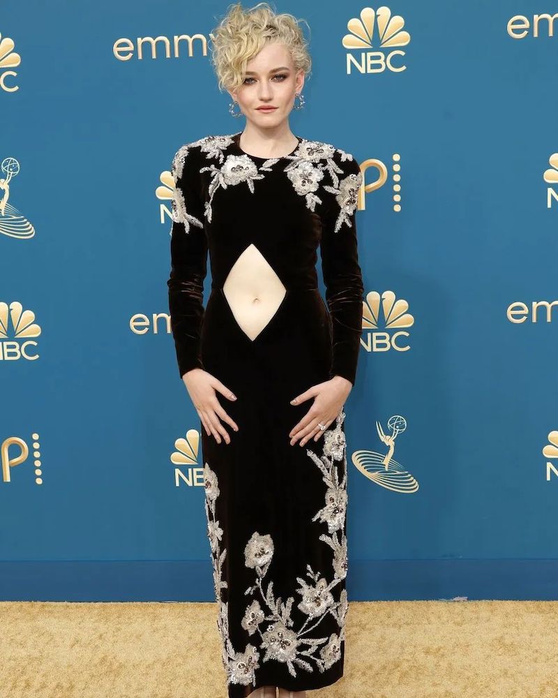 cliomakeup-emmy-awards-2022-look-11
