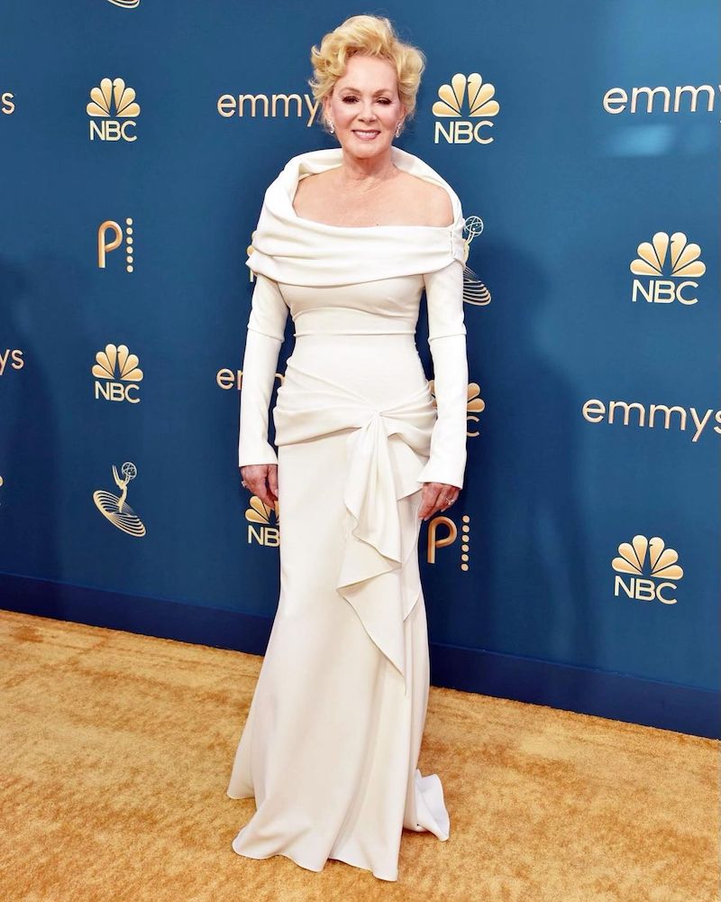 cliomakeup-emmy-awards-2022-look-24