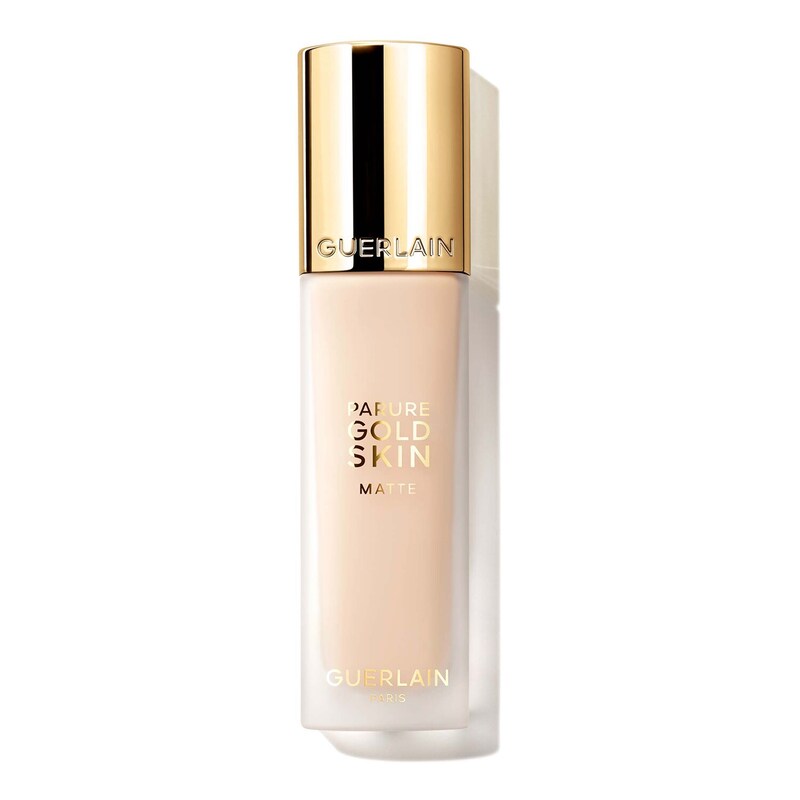 cliomakeup-fondotinta-autunno-2022-guerlain-parure-gold-skin