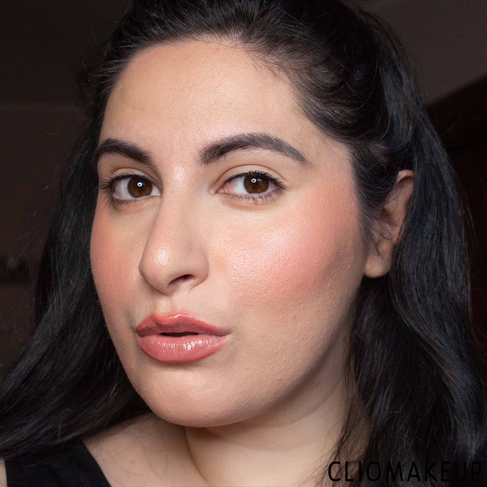 cliomakeup-recensione-blush-essence-cute-as-shell-blushlighter-15