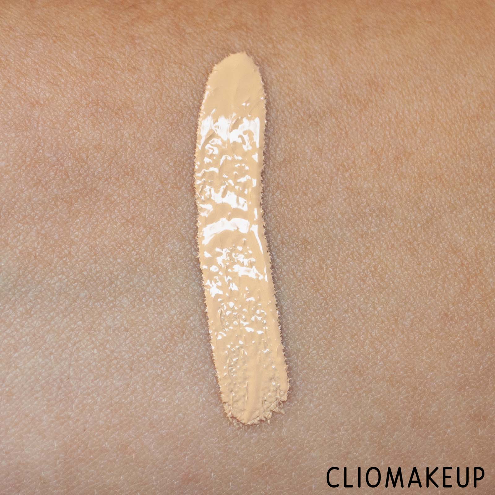 cliomakeup-recensione-correttore-wycon-ray-of-light-liquid-concealer-6