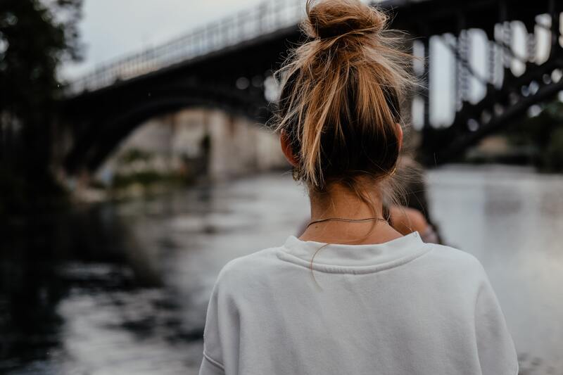 cliomakeup-acconciature-capelli-palestra-messy-bun
