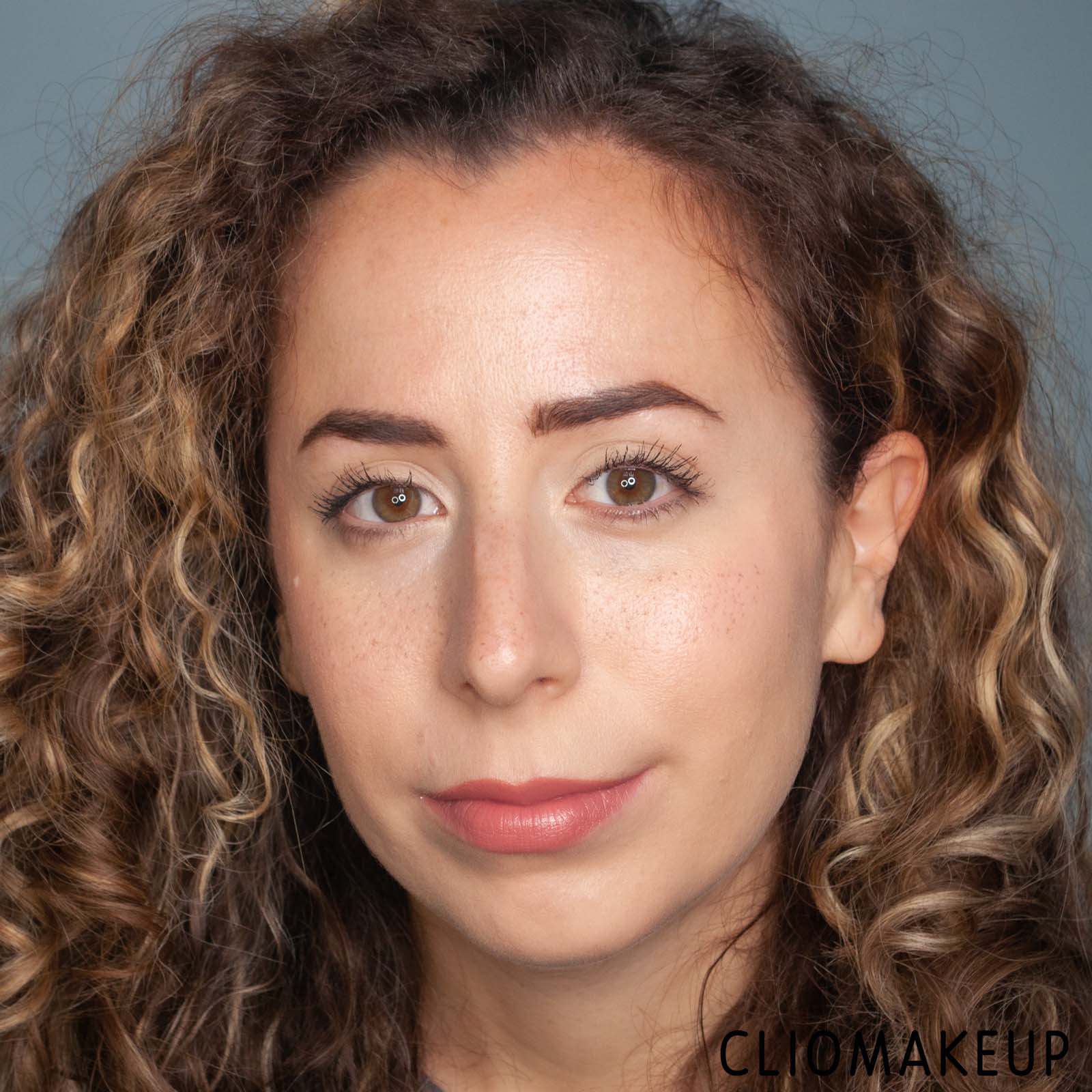 cliomakeup-recensione-rossetto-patmcgrath-labs-x-bridgerton-satinallure-lipstick-13
