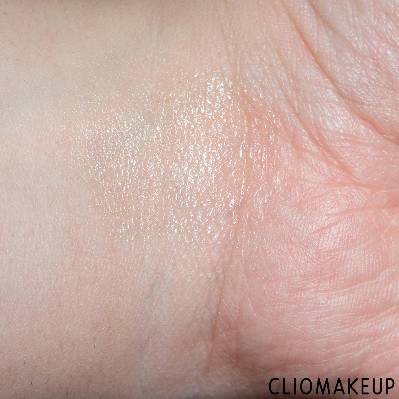 cliomakeup-recensione-balsamo-labbra-kiko-joyful-holiday-golden-dust-hydra-balm-7