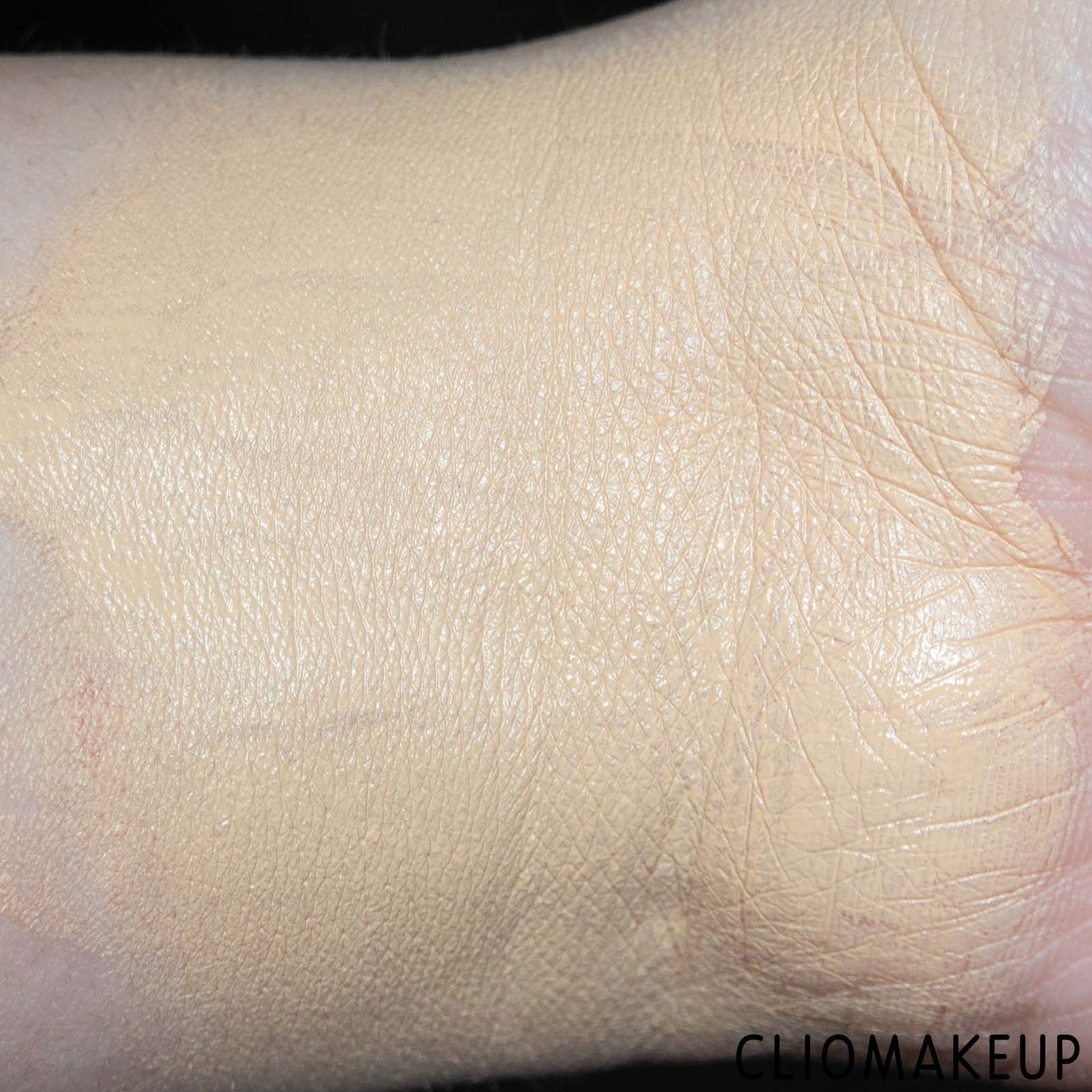 cliomakeup-recensione-fondotinta-yves-saint-laurent-all-hours-foundation-9