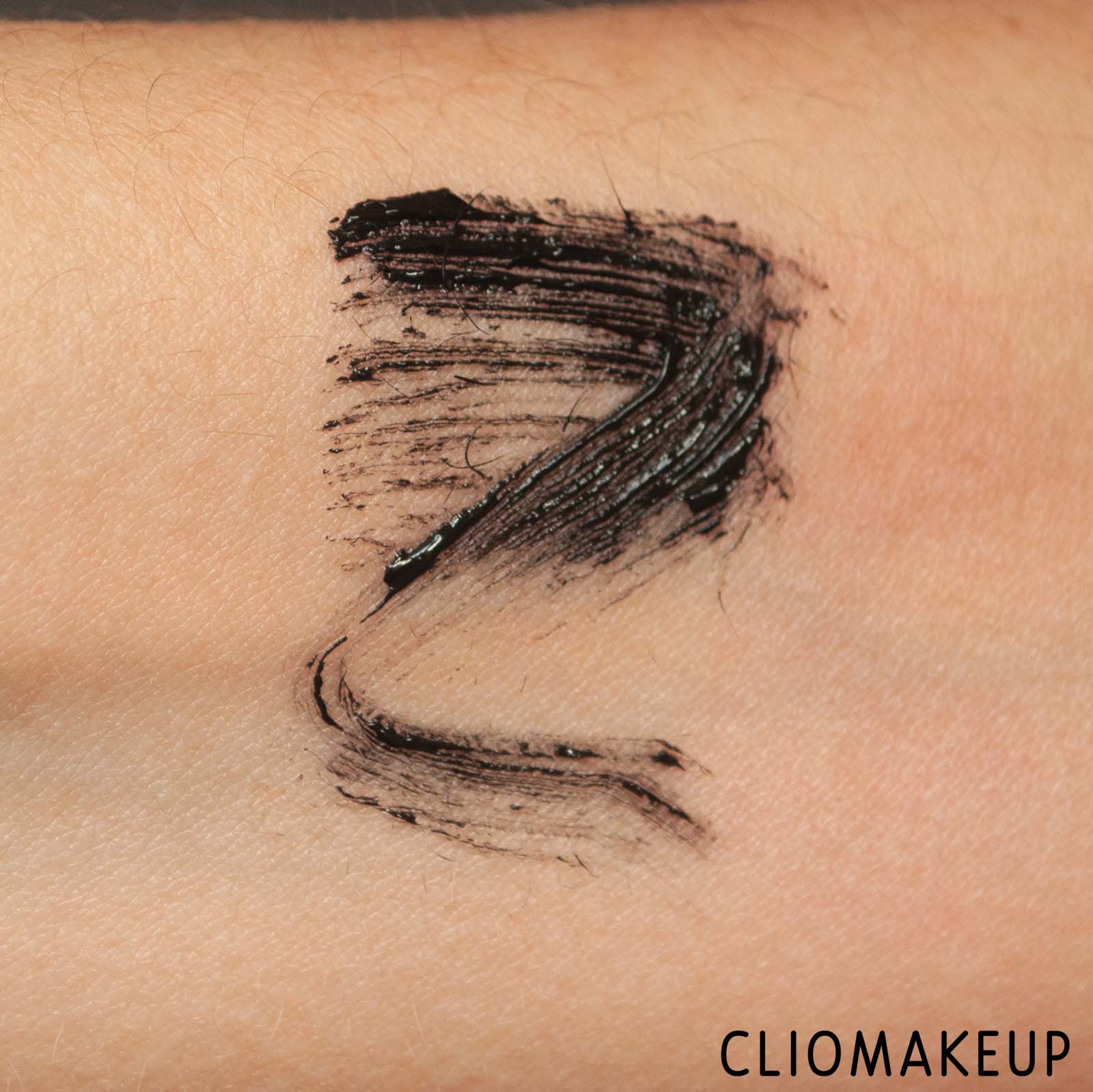 cliomakeup-recensione-mascara-kiko-joyful-holiday-lasting-e-care-mascara-6