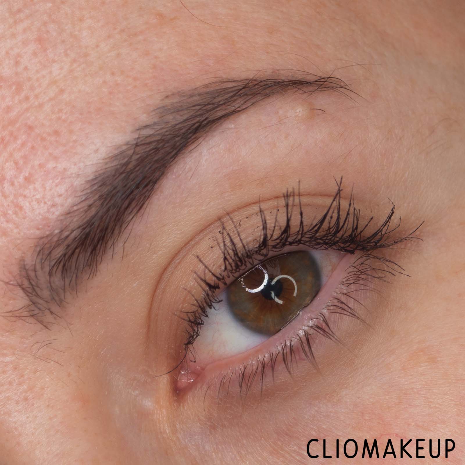 cliomakeup-recensione-mascara-revolution-lift-e-define-5d-lash-waterproof-extreme-extension-mascara-13