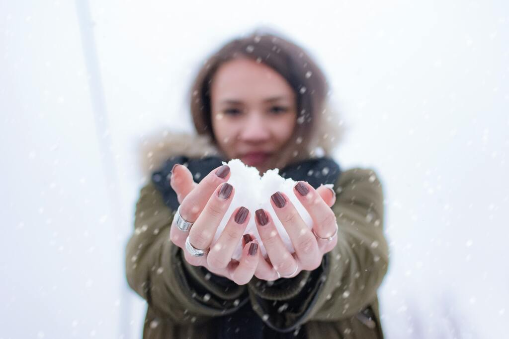 cliomakeup-come-curare-unghie-inverno
