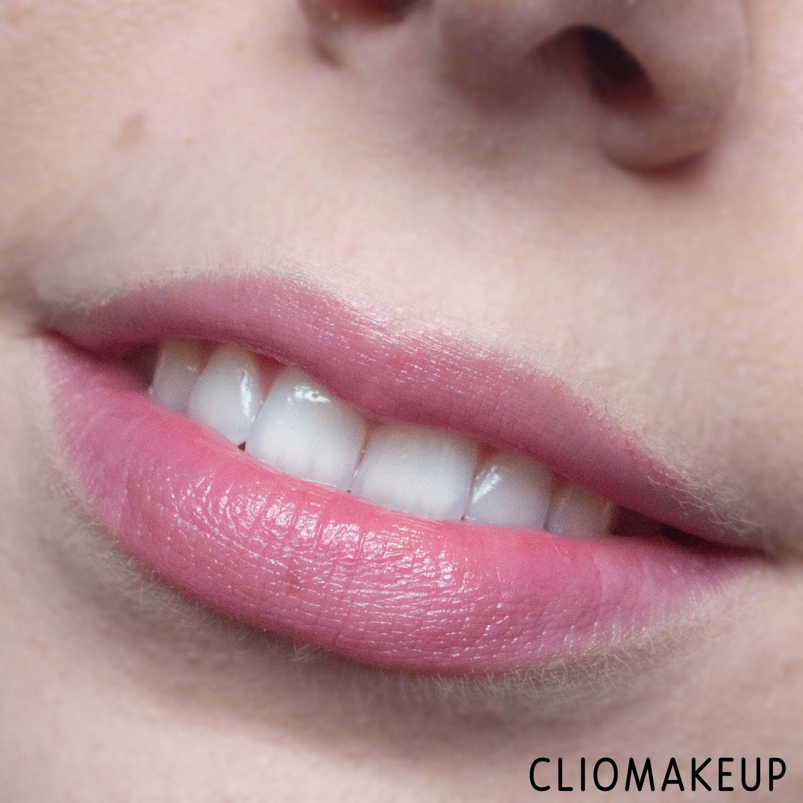 cliomakeup-recensione-balsamo-labbra-labello-blackberry-shine-10