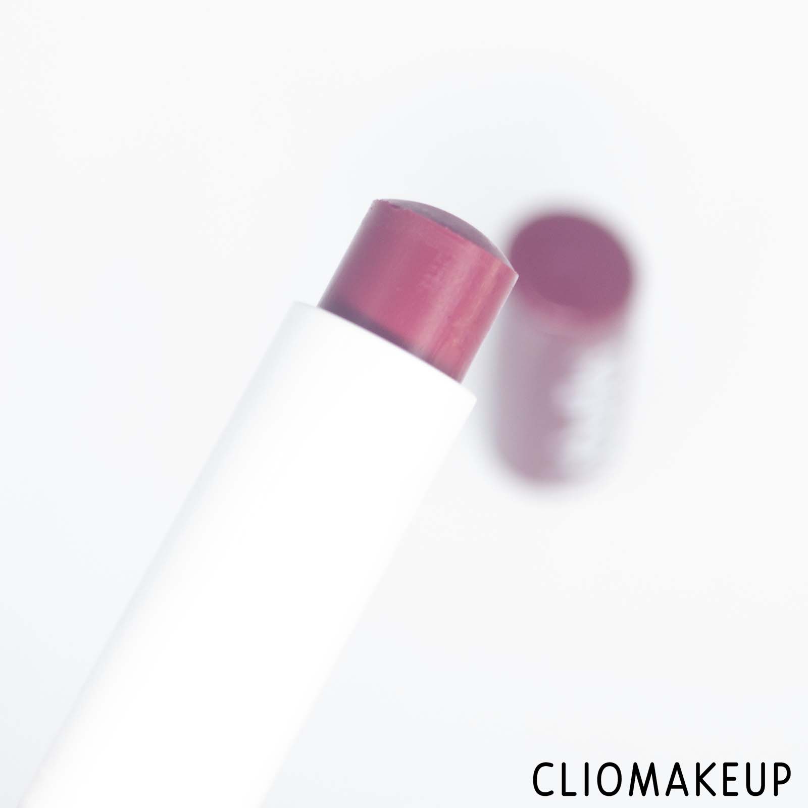 cliomakeup-recensione-balsamo-labbra-labello-blackberry-shine-5