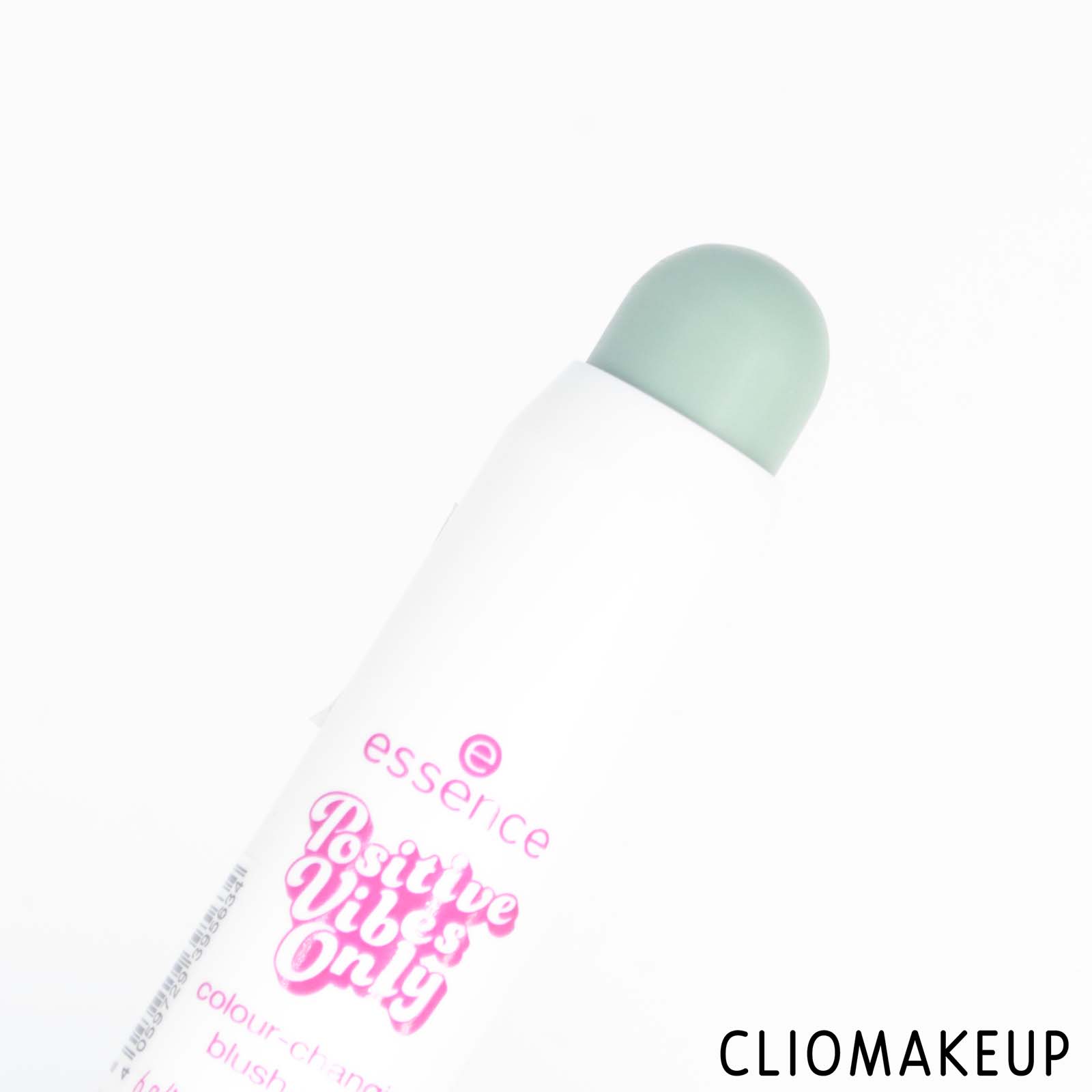 cliomakeup-recensione-blush-essence-positive-vibes-only-colour-changing-blush-stick-5