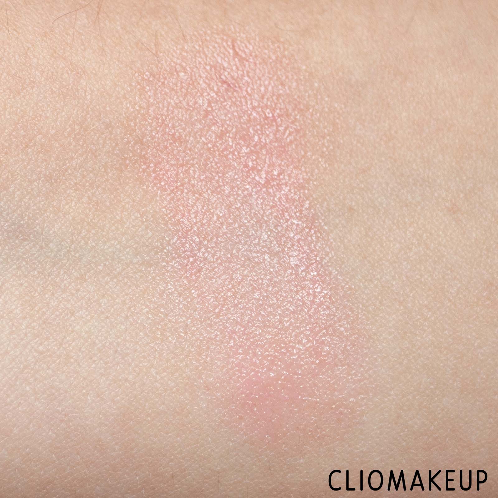 cliomakeup-recensione-blush-essence-positive-vibes-only-colour-changing-blush-stick-6