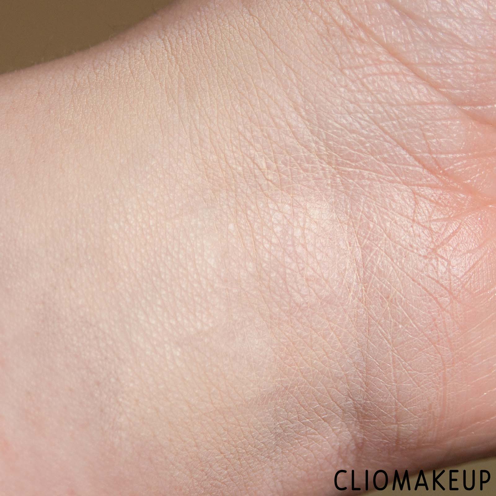 cliomakeup-recensione-correttore-maybelline-super-stay-active-wear-concealer-9