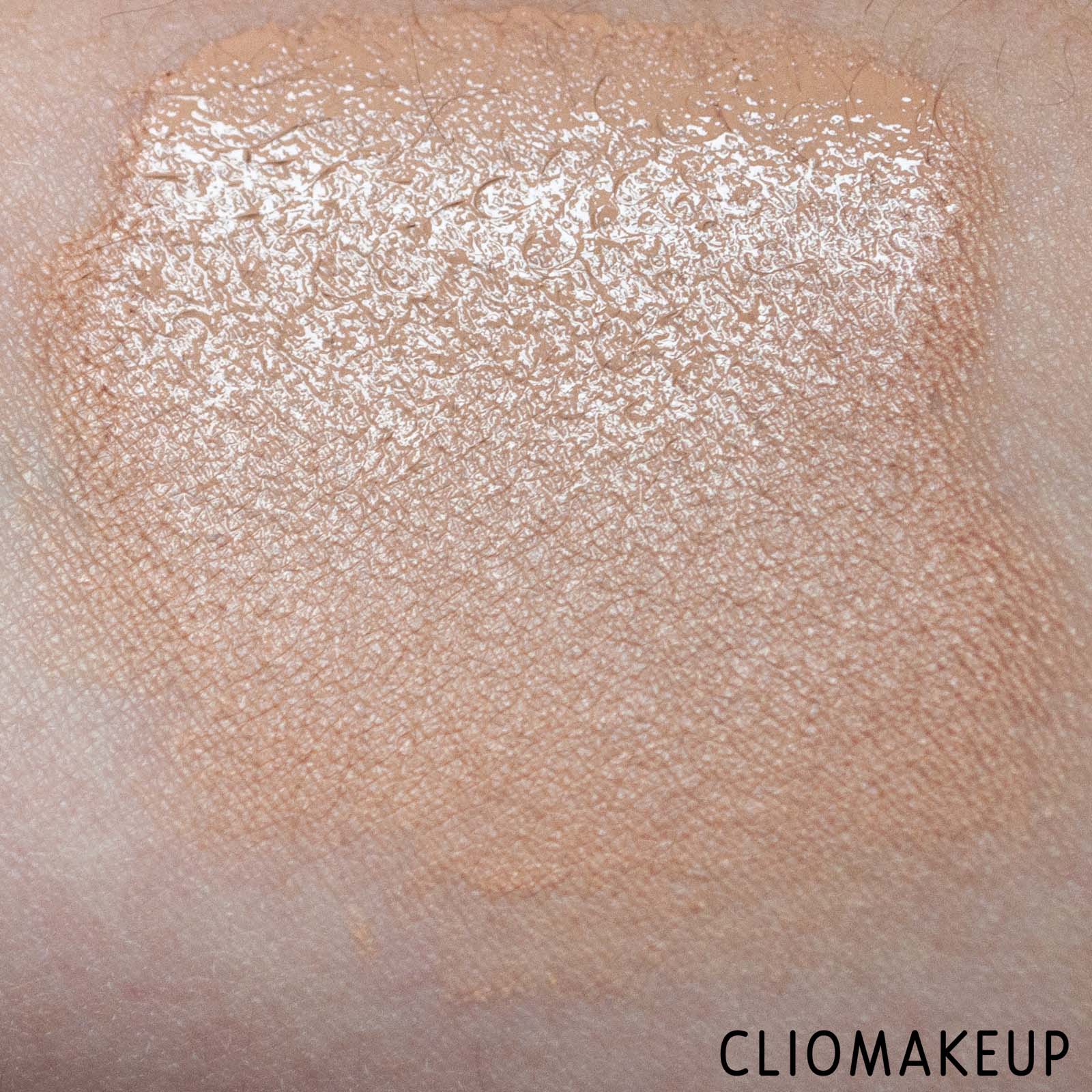 cliomakeup-recensione-fondotinta-lancome-teint-idole-ultra-wear-care-e-glow-8