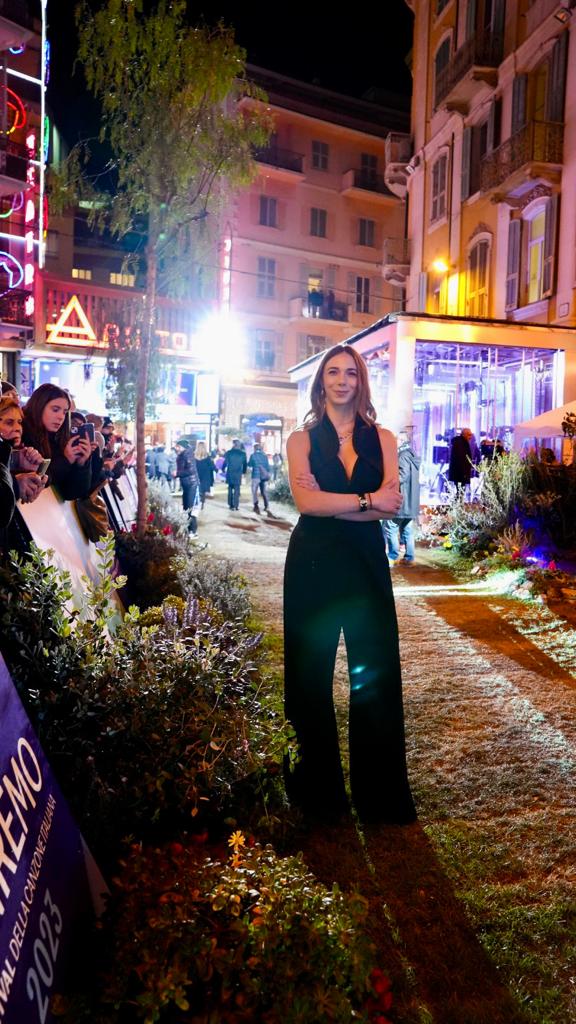 Cliomakeup-migliori-look-festival-di-sanremo-2023-elena-look-serata-ariston