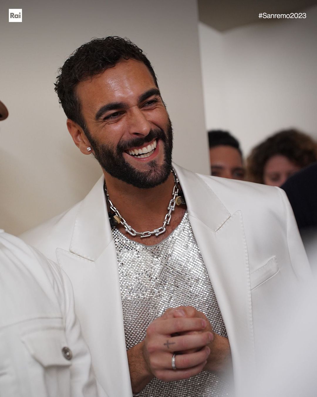 Cliomakeup-migliori-look-festival-di-sanremo-2023-mengoni