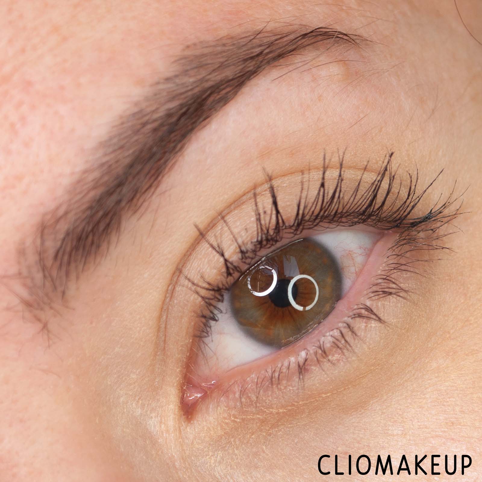 cliomakeup-recensione-correttore-rare-beauty-positive-light-under-eye-brightner-11