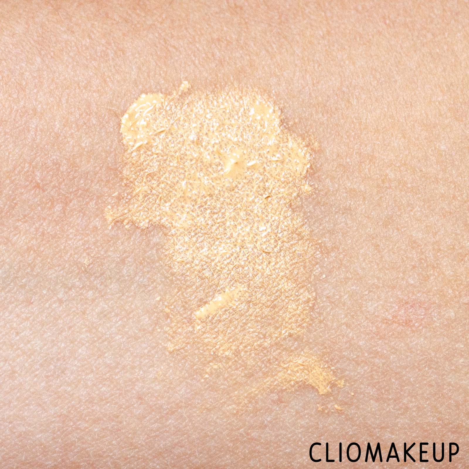 cliomakeup-recensione-correttore-rare-beauty-positive-light-under-eye-brightner-6