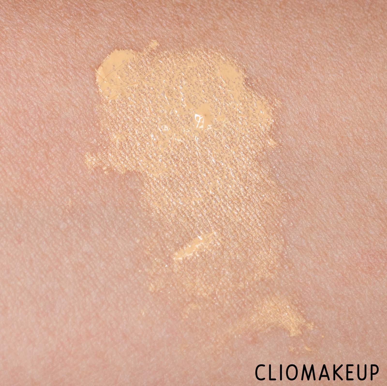 cliomakeup-recensione-correttore-rare-beauty-positive-light-under-eye-brightner-7