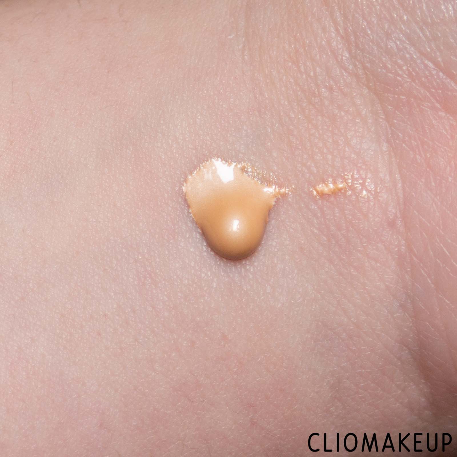cliomakeup-recensione-fondotinta-mac-strobe-dewy-skin-tint-6