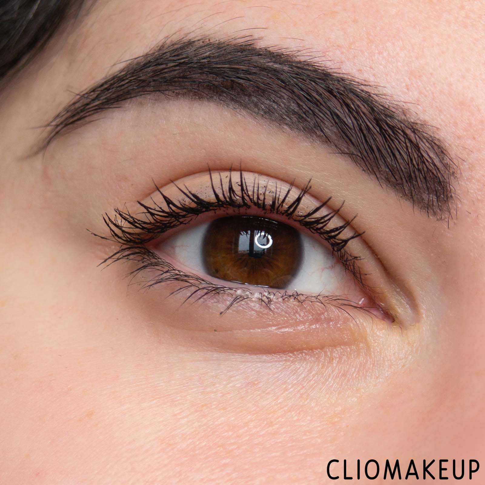 cliomakeup-recensione-mascara-astra-first-reaction-volume-mascara-11
