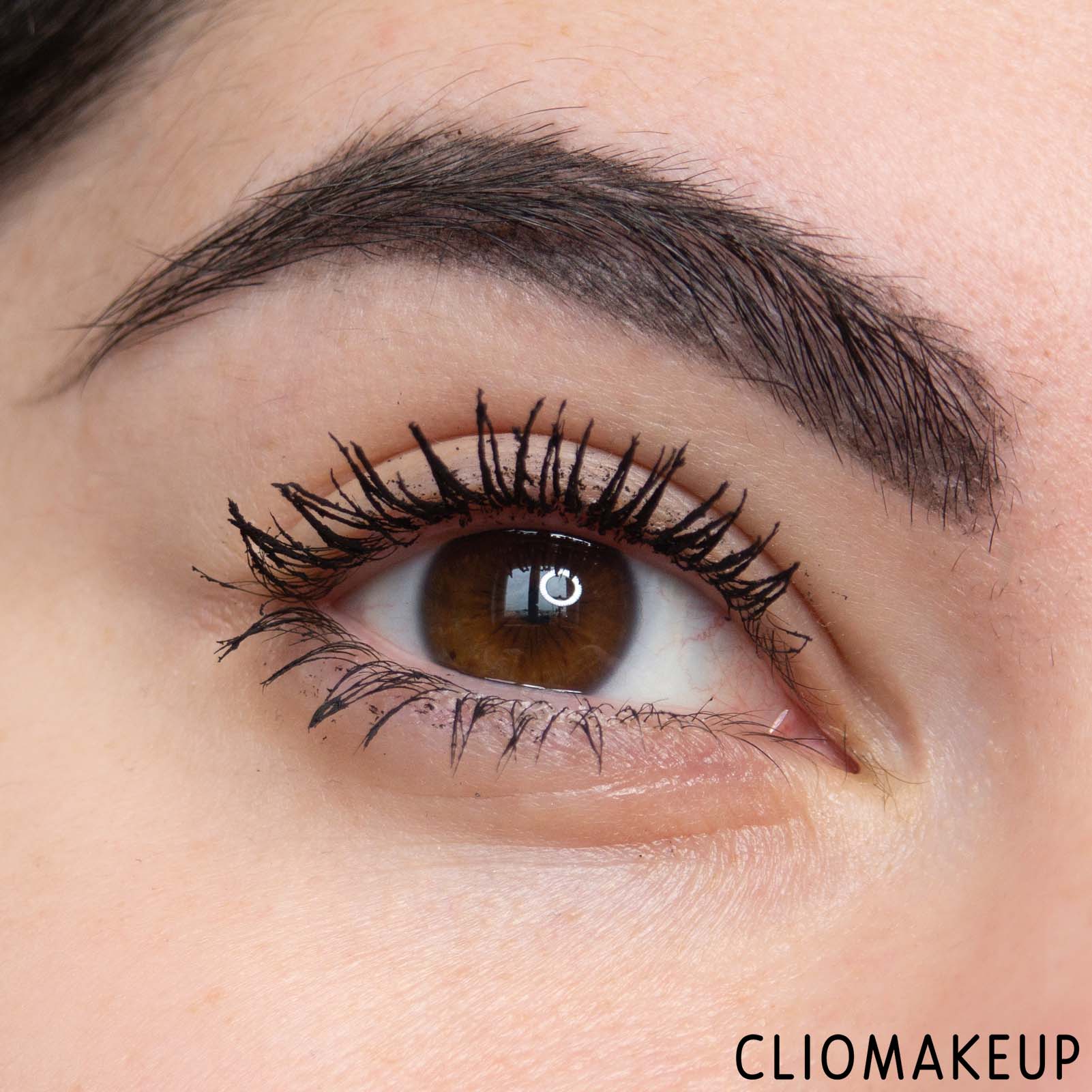 cliomakeup-recensione-mascara-astra-first-reaction-volume-mascara-13