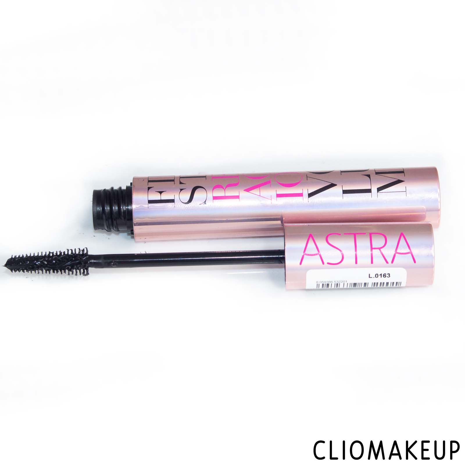 cliomakeup-recensione-mascara-astra-first-reaction-volume-mascara-4