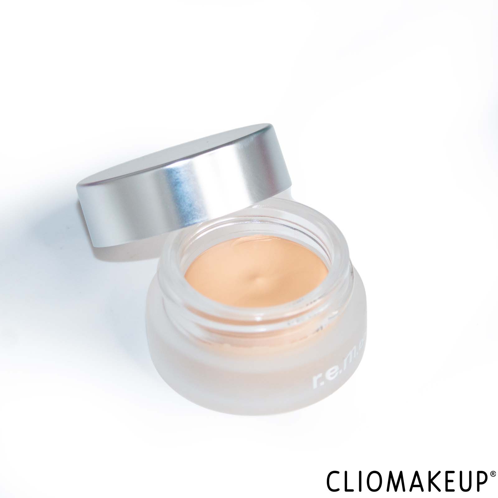 cliomakeup-recensione-correttore-rem-beauty-sweetener-concealer-5
