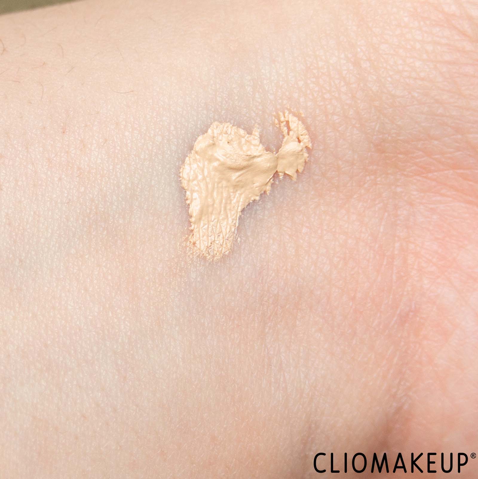 cliomakeup-recensione-correttore-rem-beauty-sweetener-concealer-7