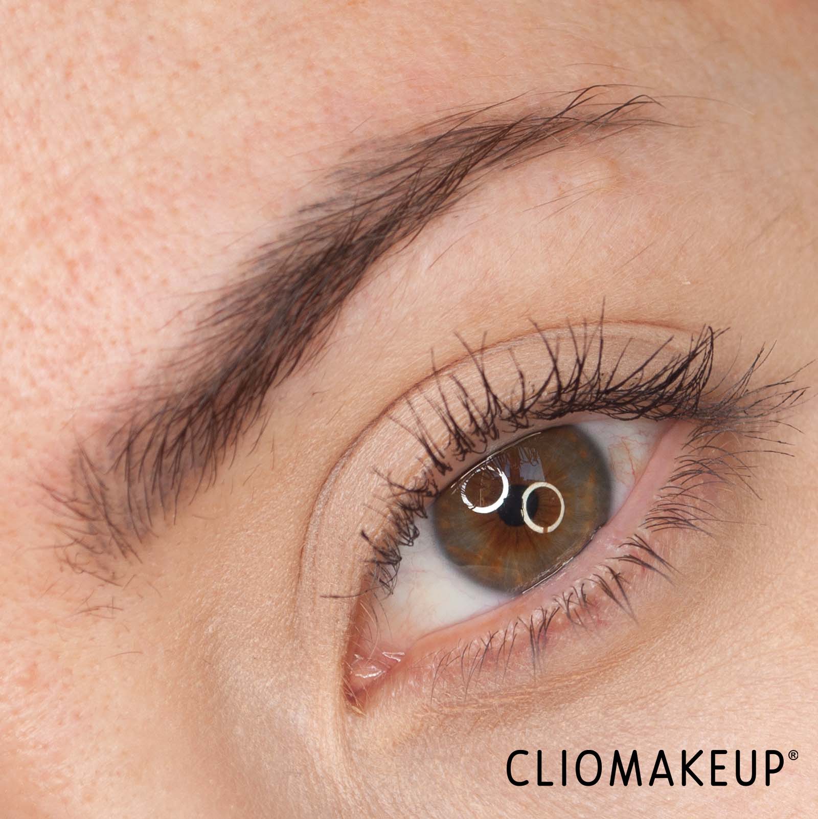 cliomakeup-recensione-mascara-maybelline-the-falsies-surreal-extensions-mascara-11