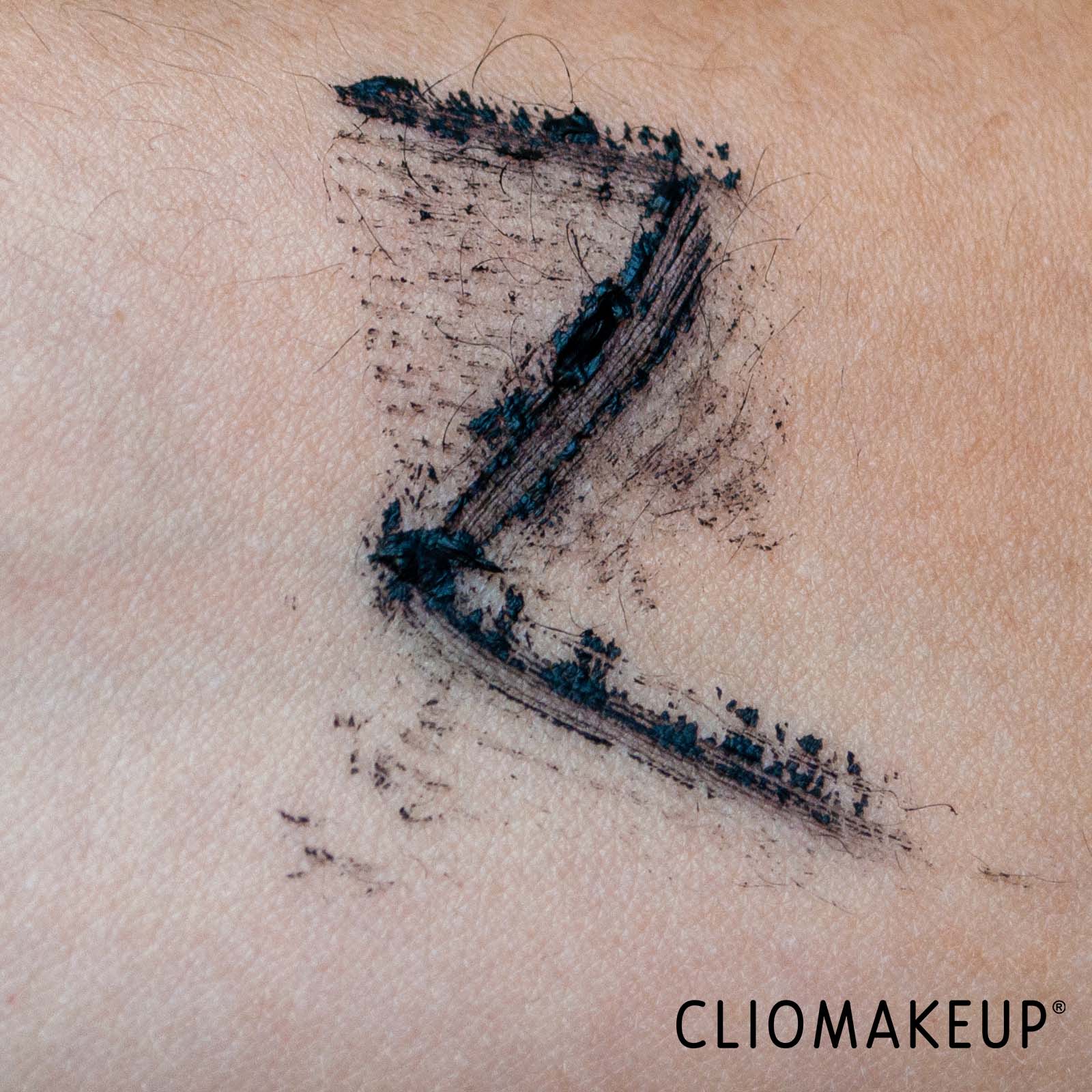 cliomakeup-recensione-mascara-maybelline-the-falsies-surreal-extensions-mascara-6