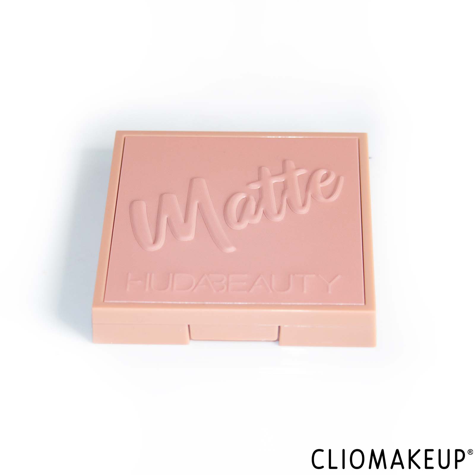 cliomakeup-recensione-palette-huda-beauty-matte-obsession-cool-3