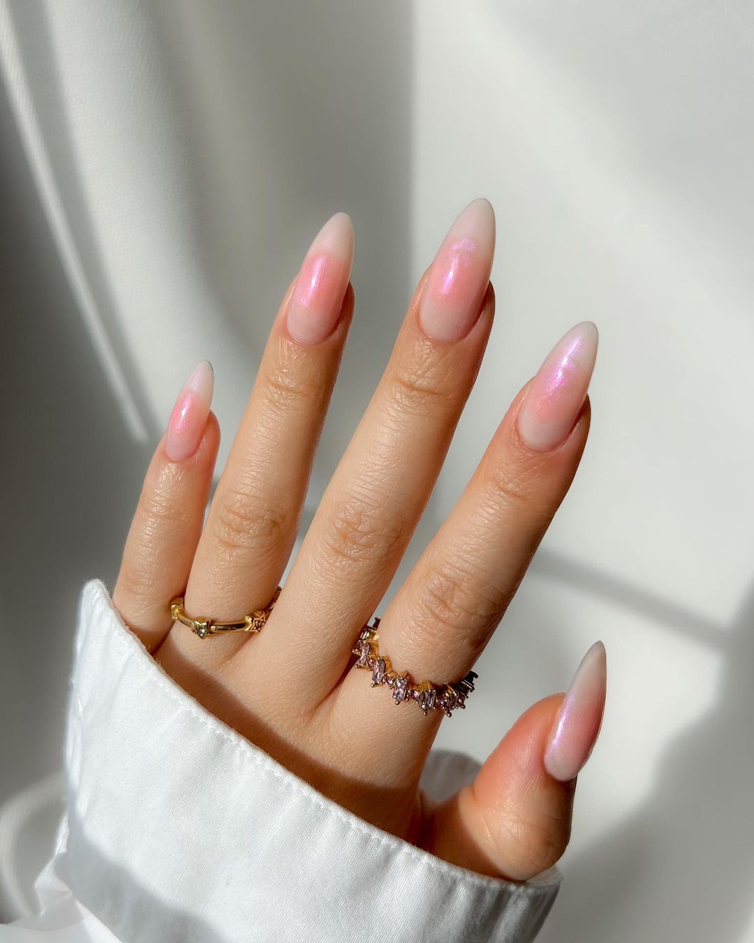 cliomakeup-blush-nails-2023-teamclio-4