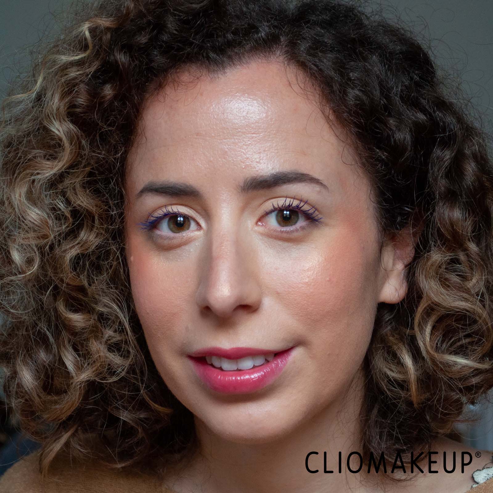 cliomakeup-recensione-fondotinta-maybelline-super-stay-24h-skin-tint-12