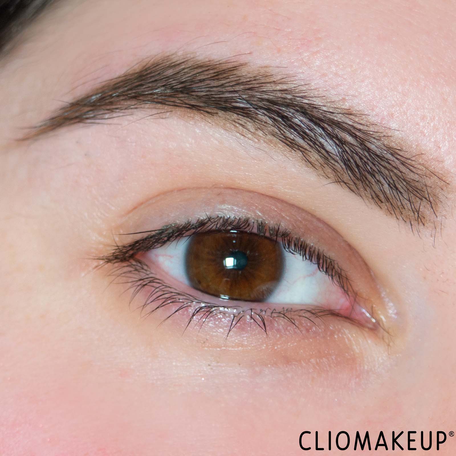 cliomakeup-recensione-ombretto-sopracciglia-benefit-goof-proof-brow-powder-11