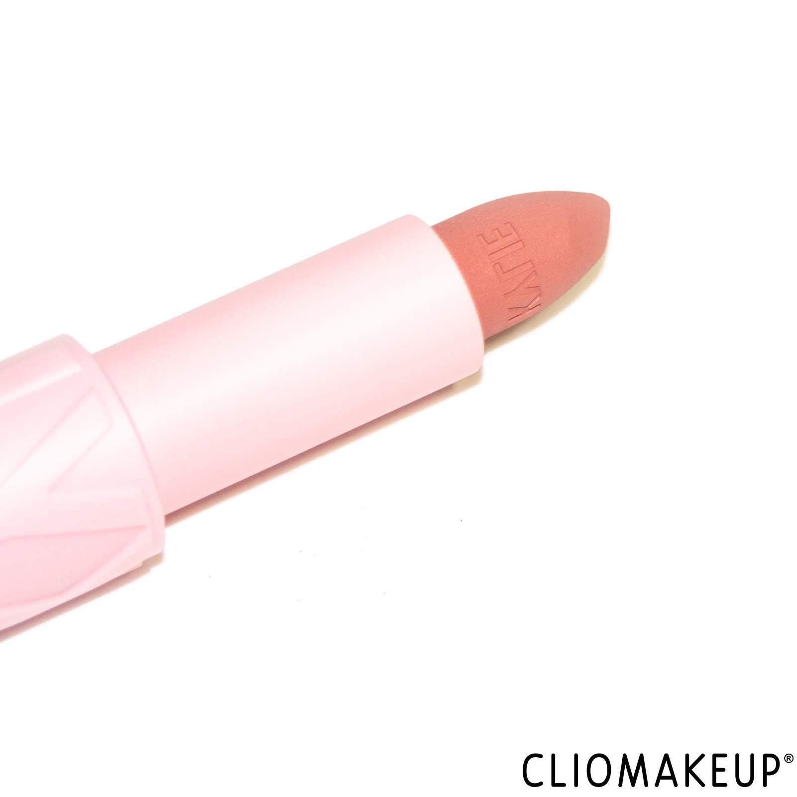 cliomakeup-recensione-rossetto-kylie-cosmetics-rossetto-matte-lipstick-5