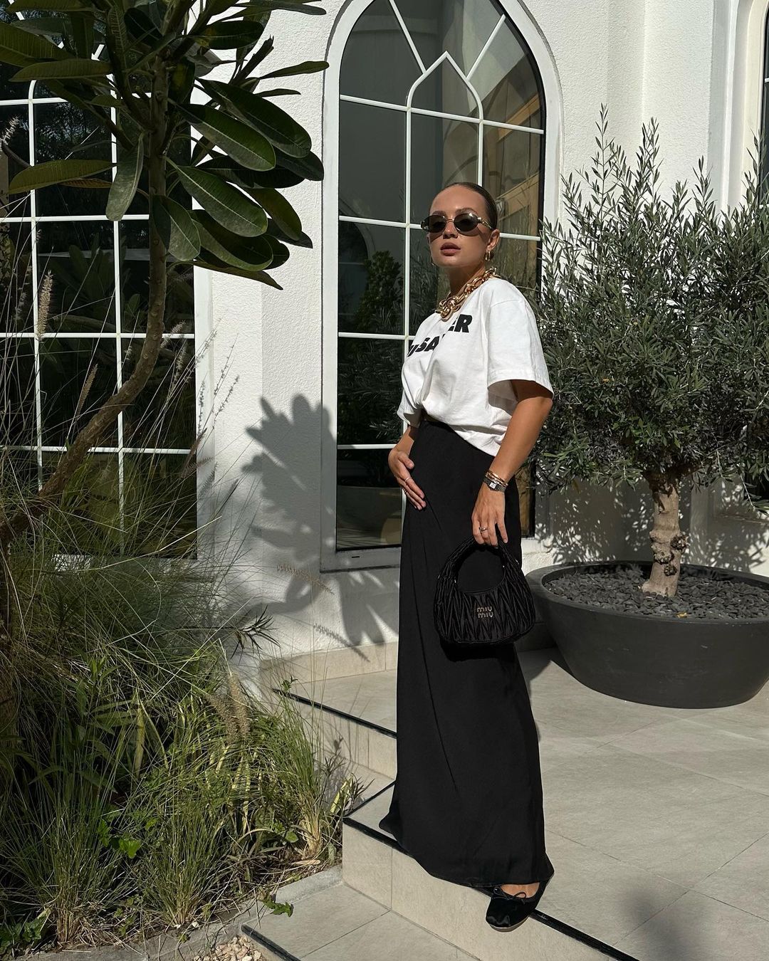 cliomakeup-look-tshirt-bianca-estate-2023-6