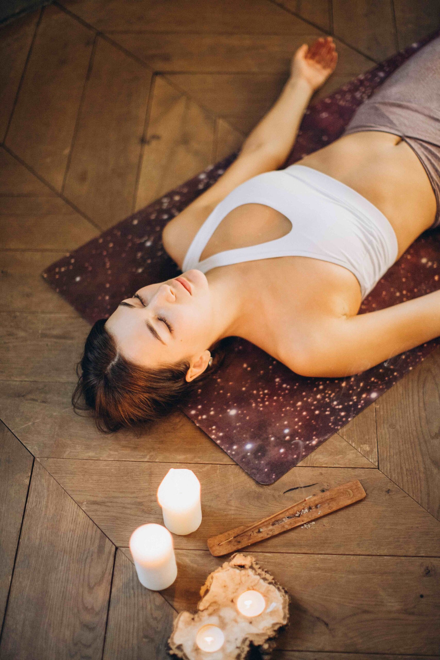 Cliomakeup-aromaterapia-oli-essenziali-estate-meditazione