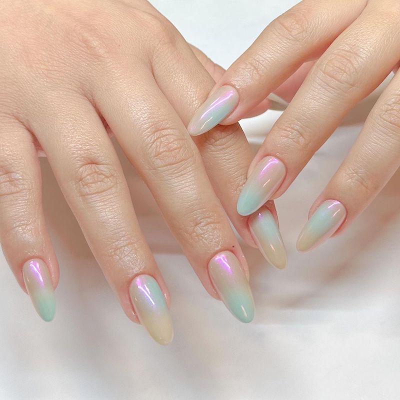 cliomakeup-glazed-aura-nails-3