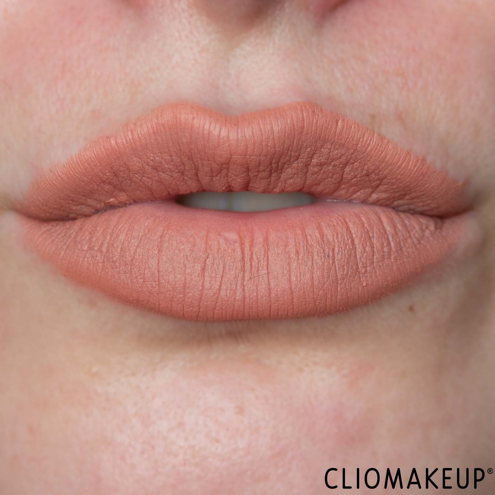 cliomakeup-recensione-matita-labbra-too-faced-lip-injection-extreme-lip-shaper-13